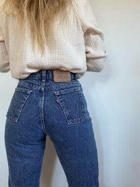 Vintage Levi’s 531 high waisted tapered leg dark indigo stonewash long inseam